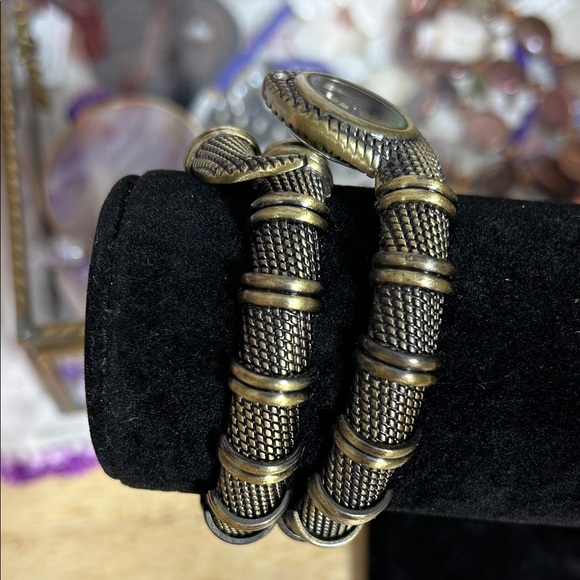 Vintage NWOT Kenneth Jay Lane Gold and Black Snake Watch - Picture 6 of 9